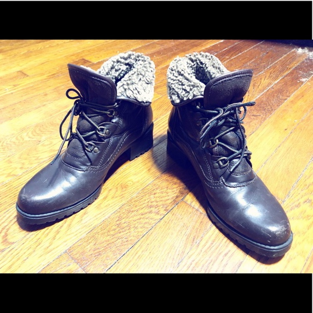 Brown Leather Fold Over Boots w/ Lining - Size 8